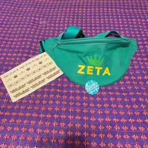Zeta Fanny Pack, Button & Tattoos
